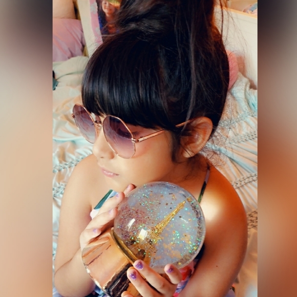 Meet your Posher, Maggie - Picture 2 of 2